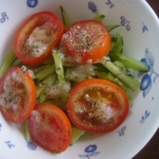 きゅうりとトマトの塩麹サラダ